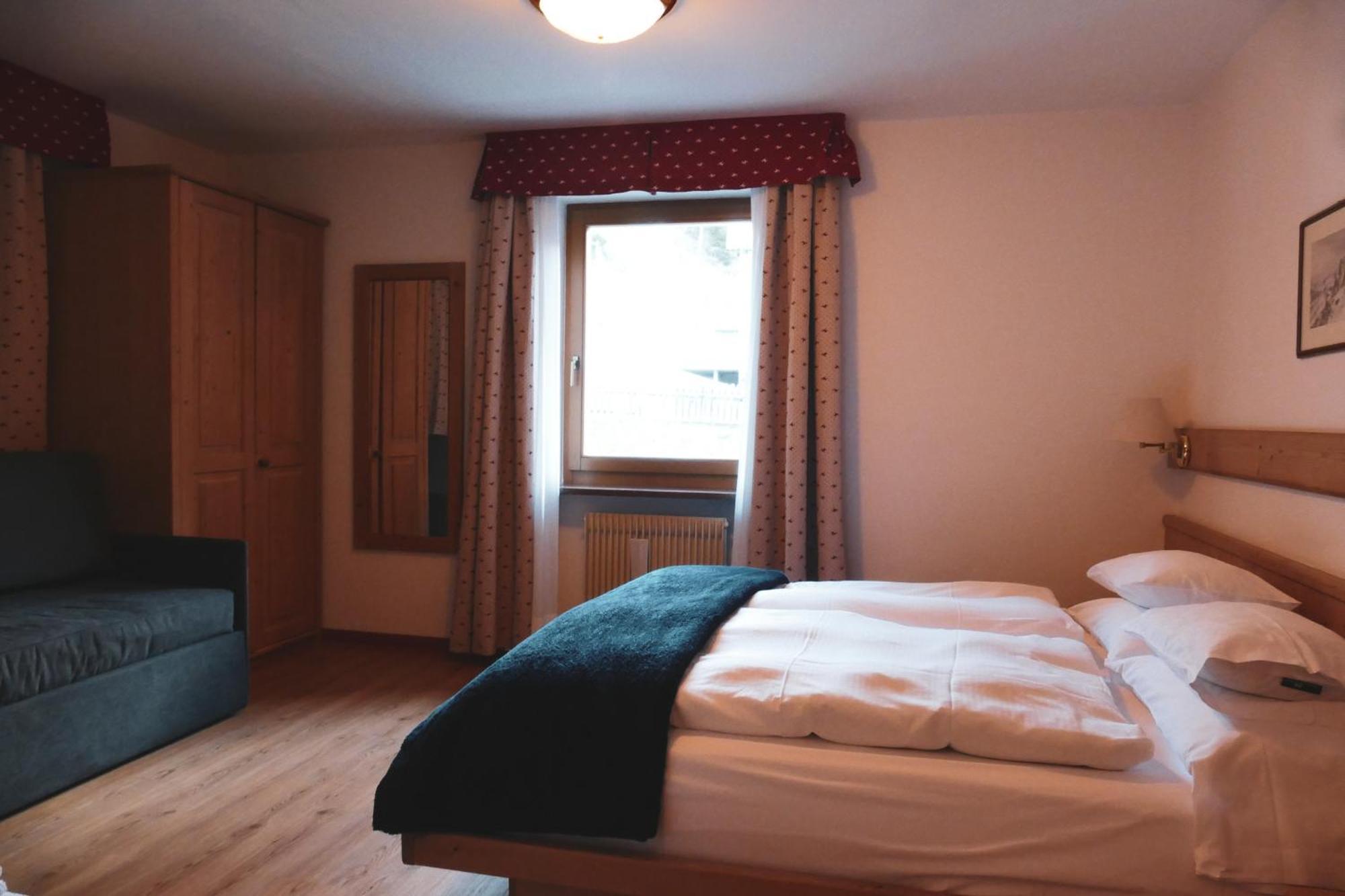 Hotel Malga Passerella Моена Екстериор снимка