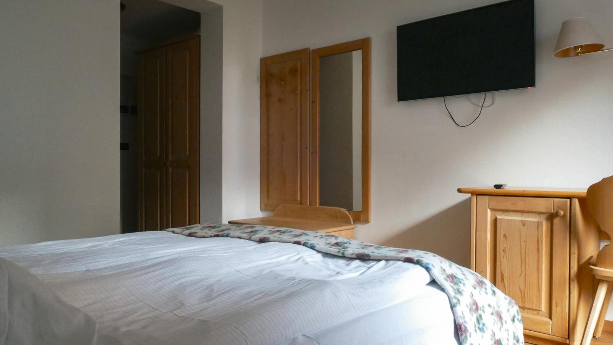 Hotel Malga Passerella Моена Екстериор снимка