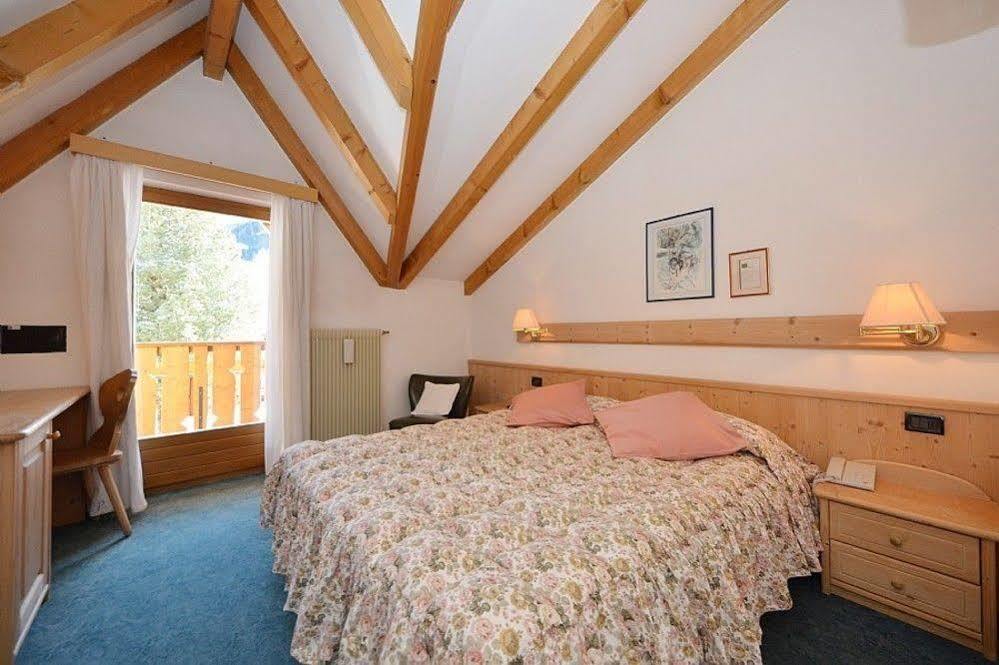 Hotel Malga Passerella Моена Екстериор снимка